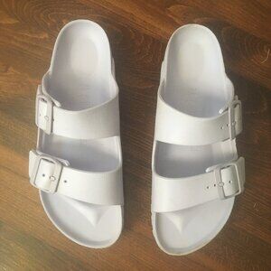 Birkenstock Women's size 38 Arizona Essentials in Purple Fog